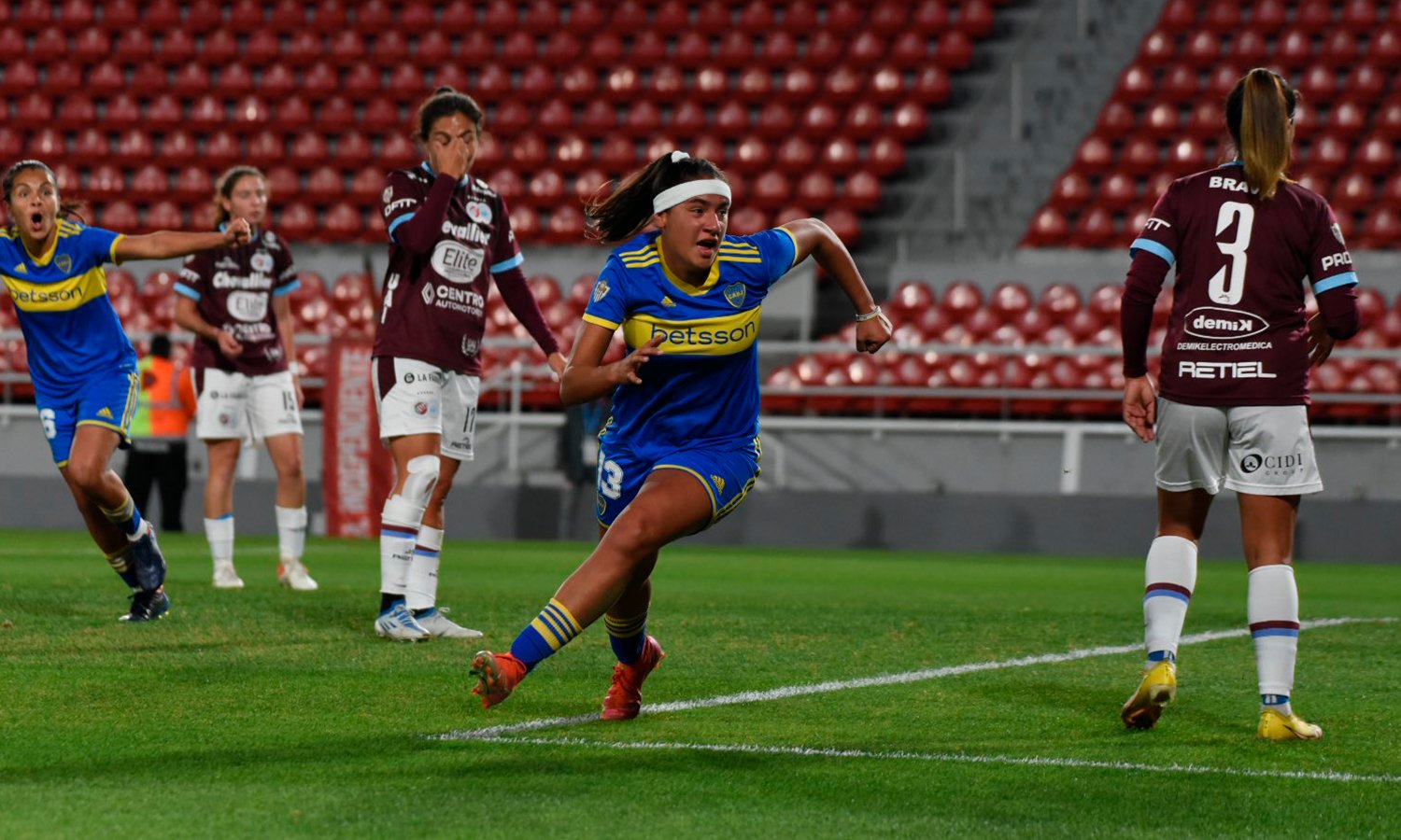 Estefanía Palomar Boca femenino 3062023