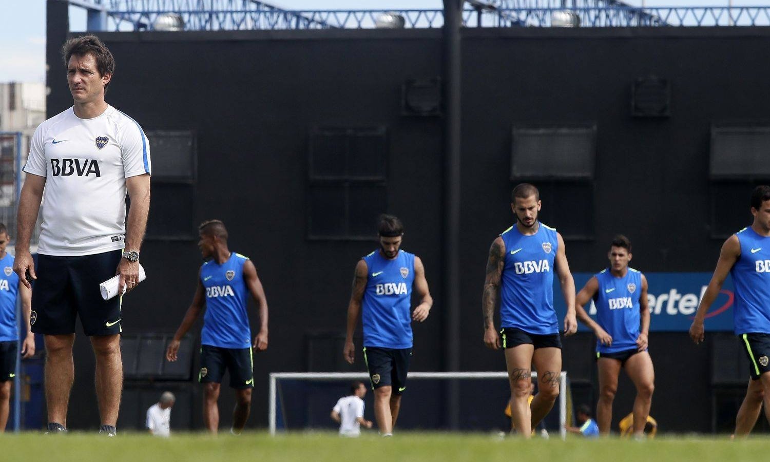 Guillermo arriesga Barrios titular ante Belgrano