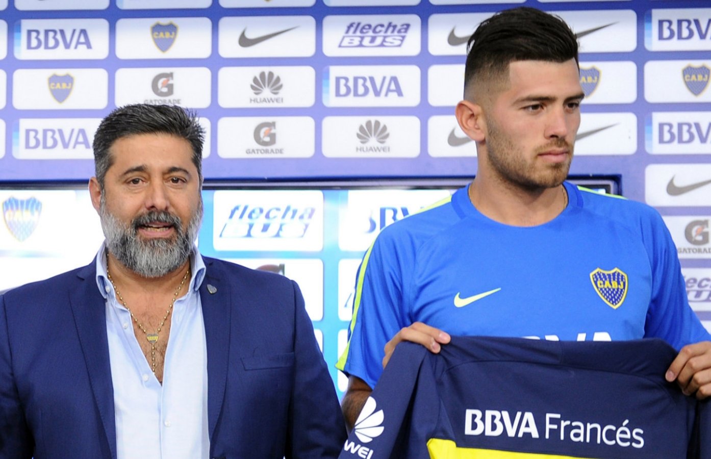 Angelici respaldó a Rossi