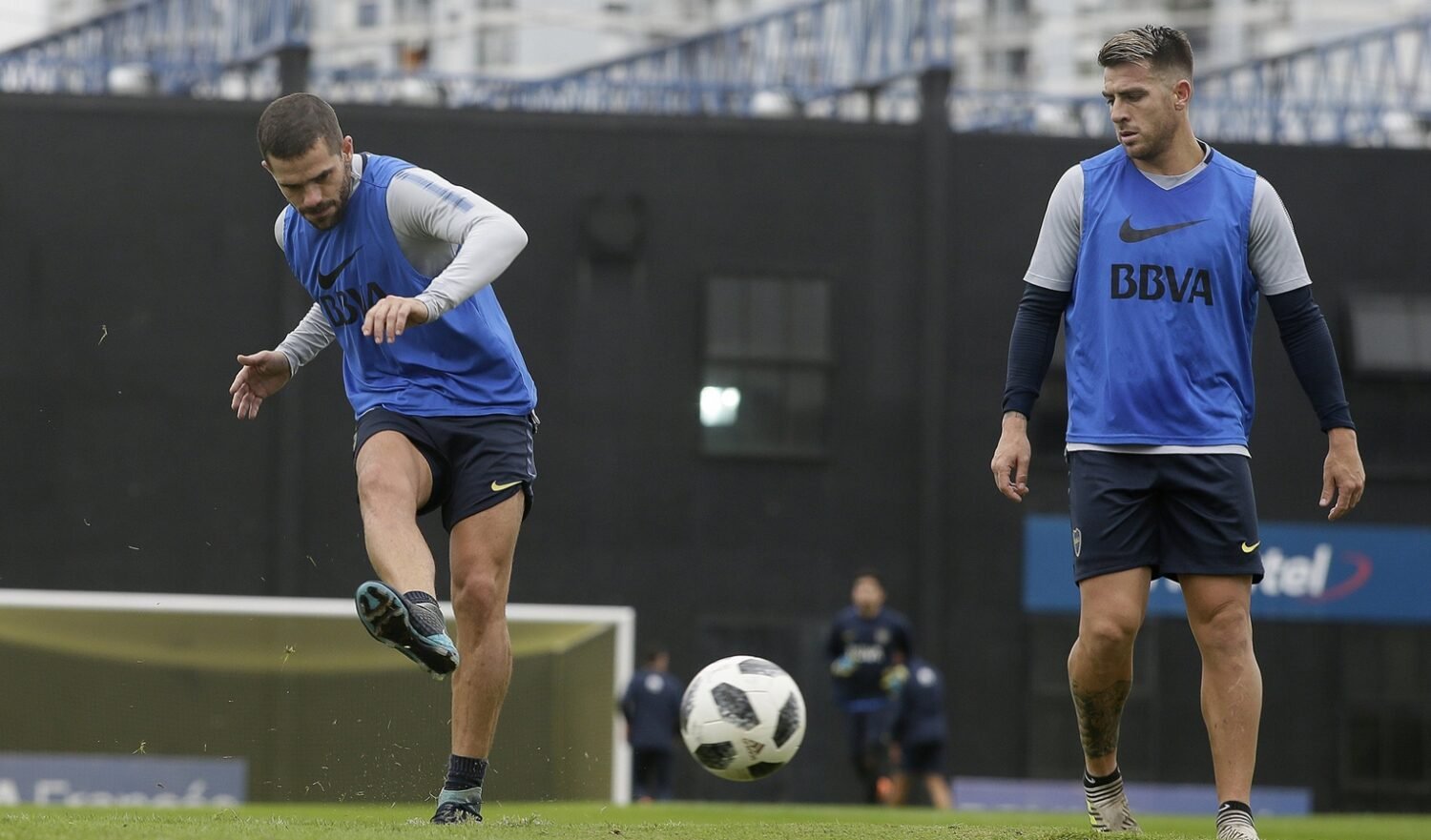 dos cambios para visitar al lobo