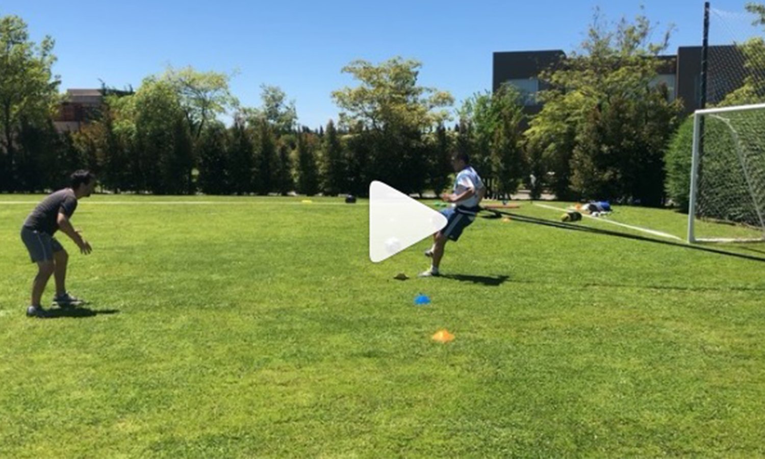 El video de Riquelme entrenándose para su despedida Riquelme