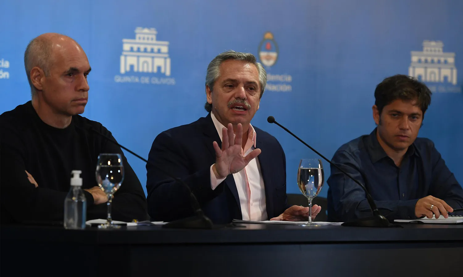 Para el Gobierno, el fútbol podría continuar