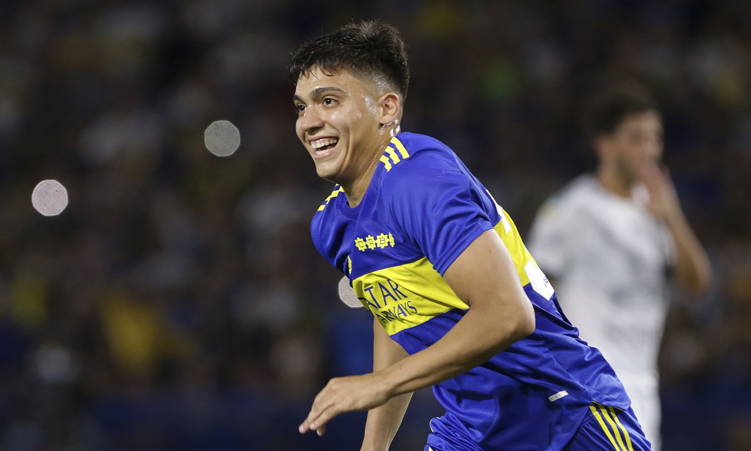 El golazo de Zeballos en La Plata