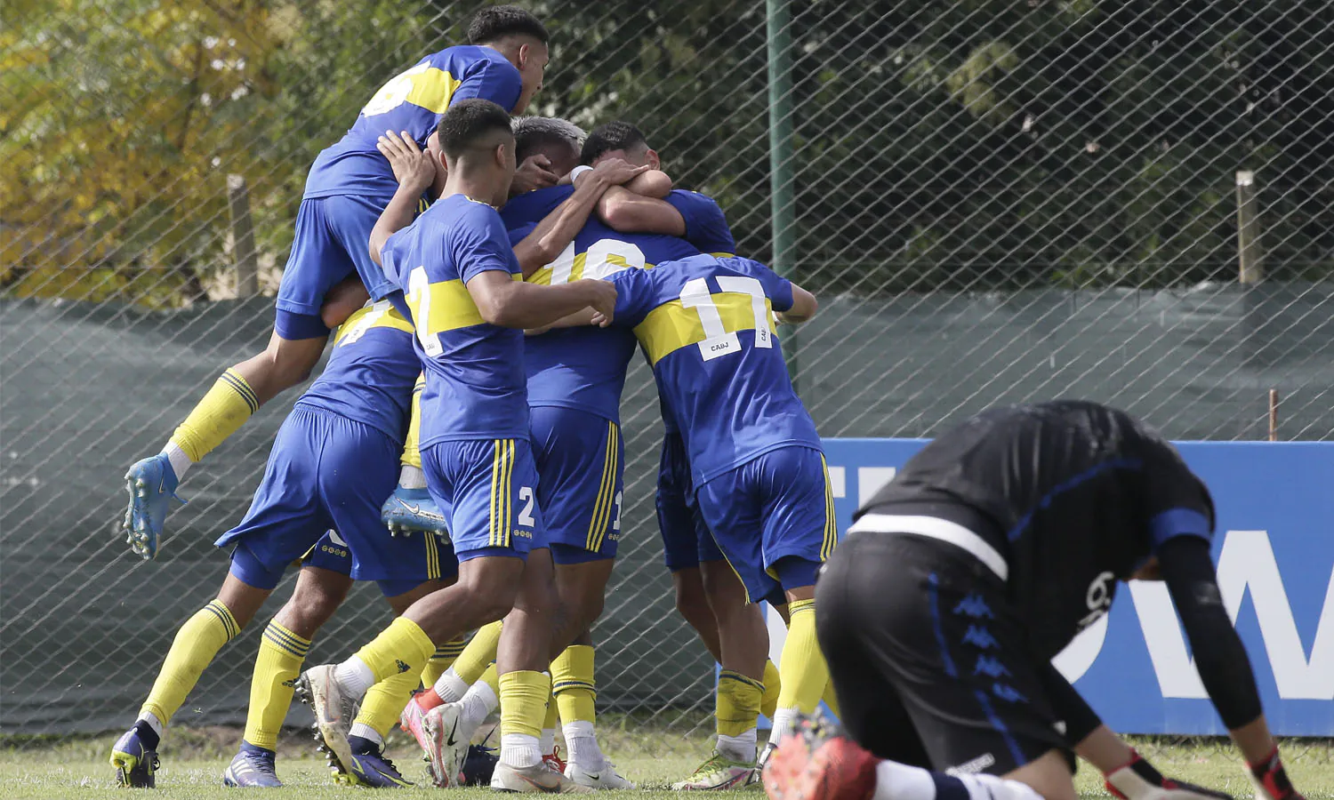 Reserva: Boca venció a Vélez con gol agónico de Almendra