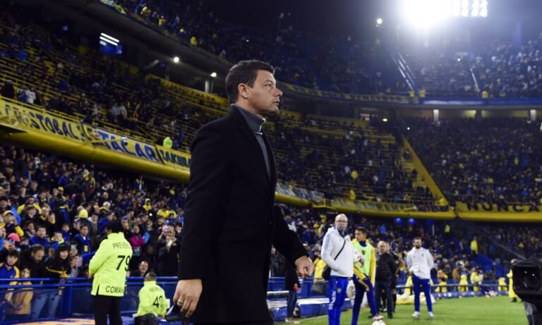 battaglia dejó de ser el entrenador de Boca
