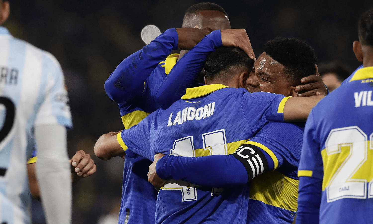 De la mano de Langoni, Boca le ganó al puntero y quedó a seis de la cima