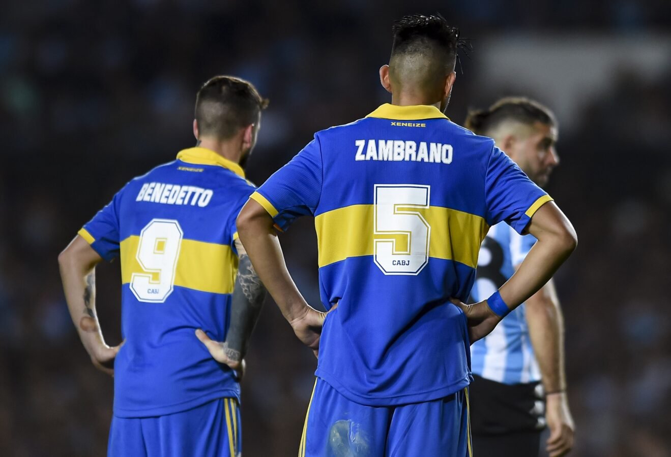 Boca castigó a Benedetto y Zambrano tras su duro conflicto