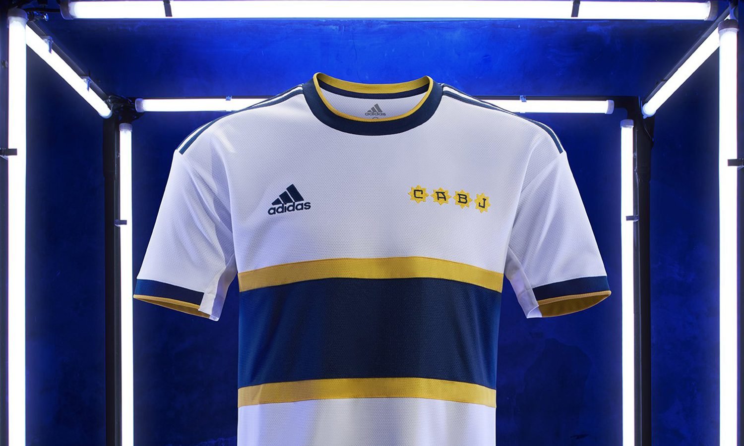 Boca lanzó a la venta la nueva camiseta alternativa: Precios y dónde comprarla