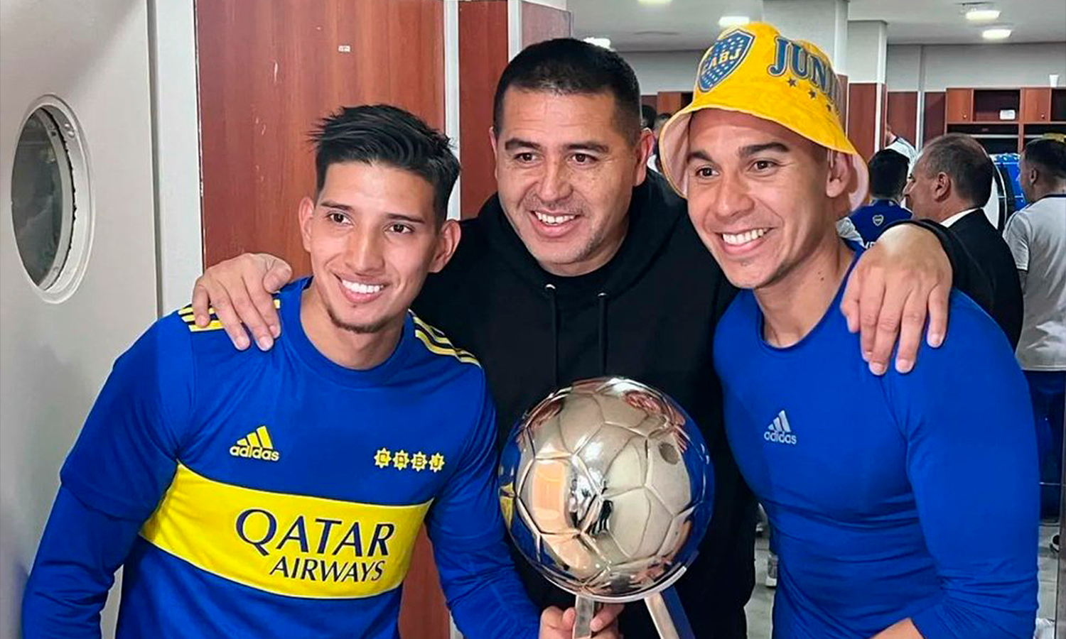 Riquelme, Pol Fernández y Aaron Molinas