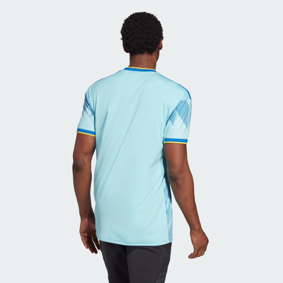 Así se ve de atrás la nueva camiseta alternativa de Boca Juniors para la temporada 2023/2024.