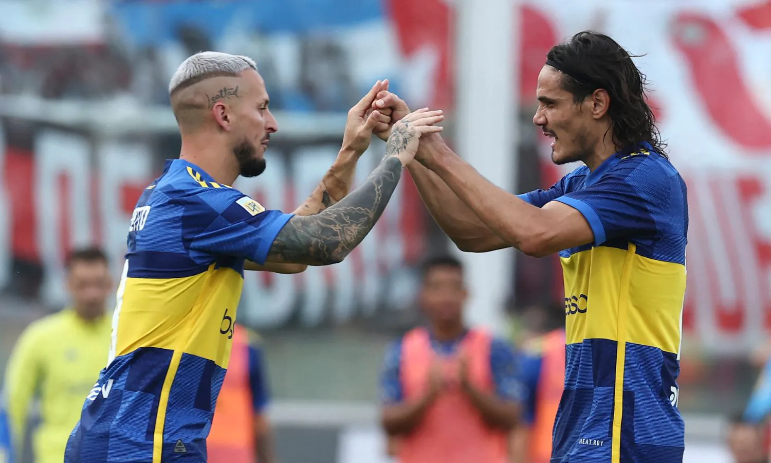 Cavani y Benedetto Boca
