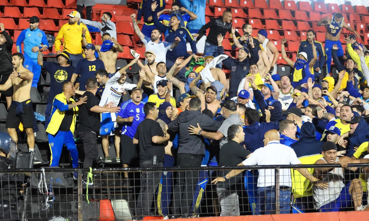 “Teníamos que ayudar”: Riquelme habló de los incidentes en Rosario Riquelme incidentes Rosario 241024