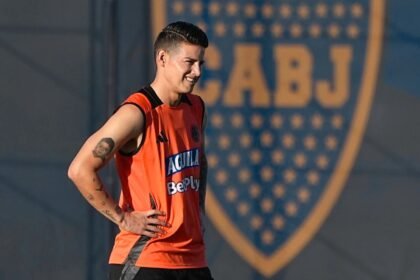 James Rodríguez Boca Predio 111124