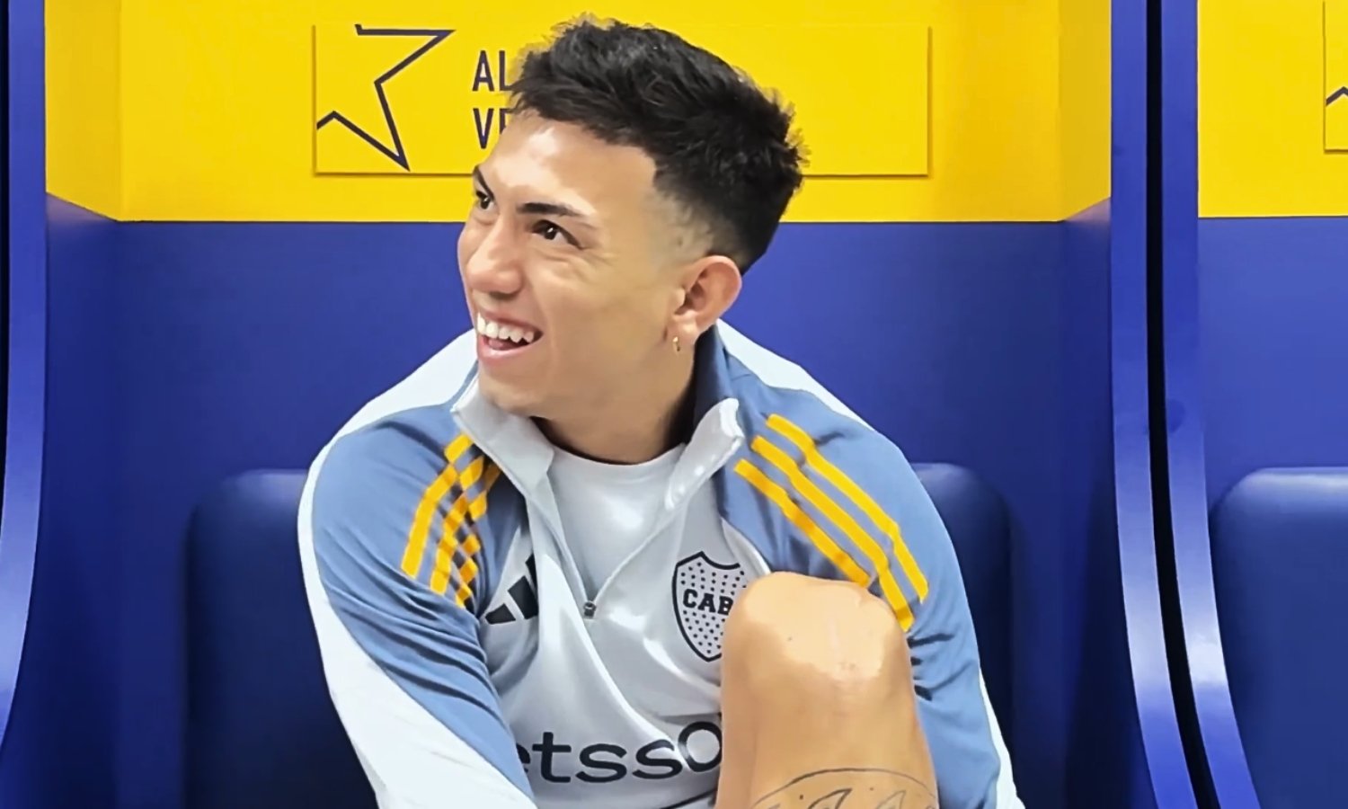 Alan Velasco está contento de “estar donde quería estar” Alan Velasco Boca