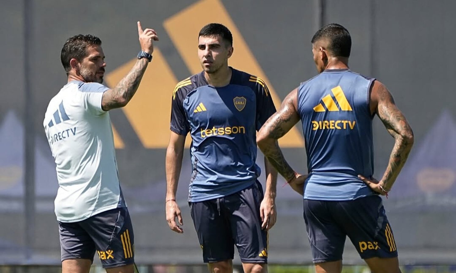 Gago, Battaglia y Rojo.