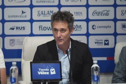 Schelotto presentación DT Vélez