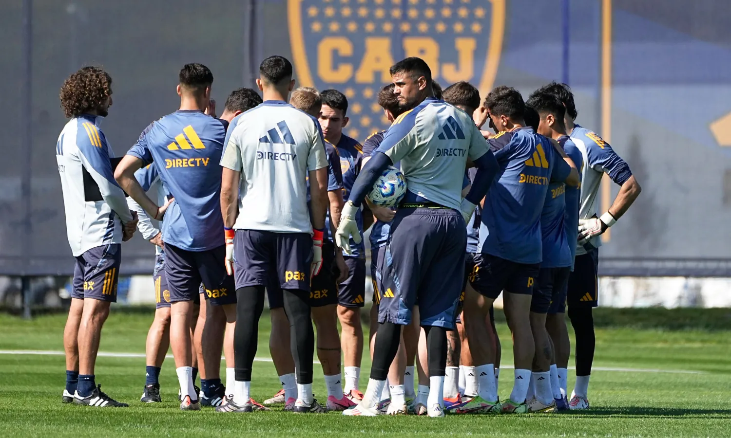 Jugadores entrenamiento Boca