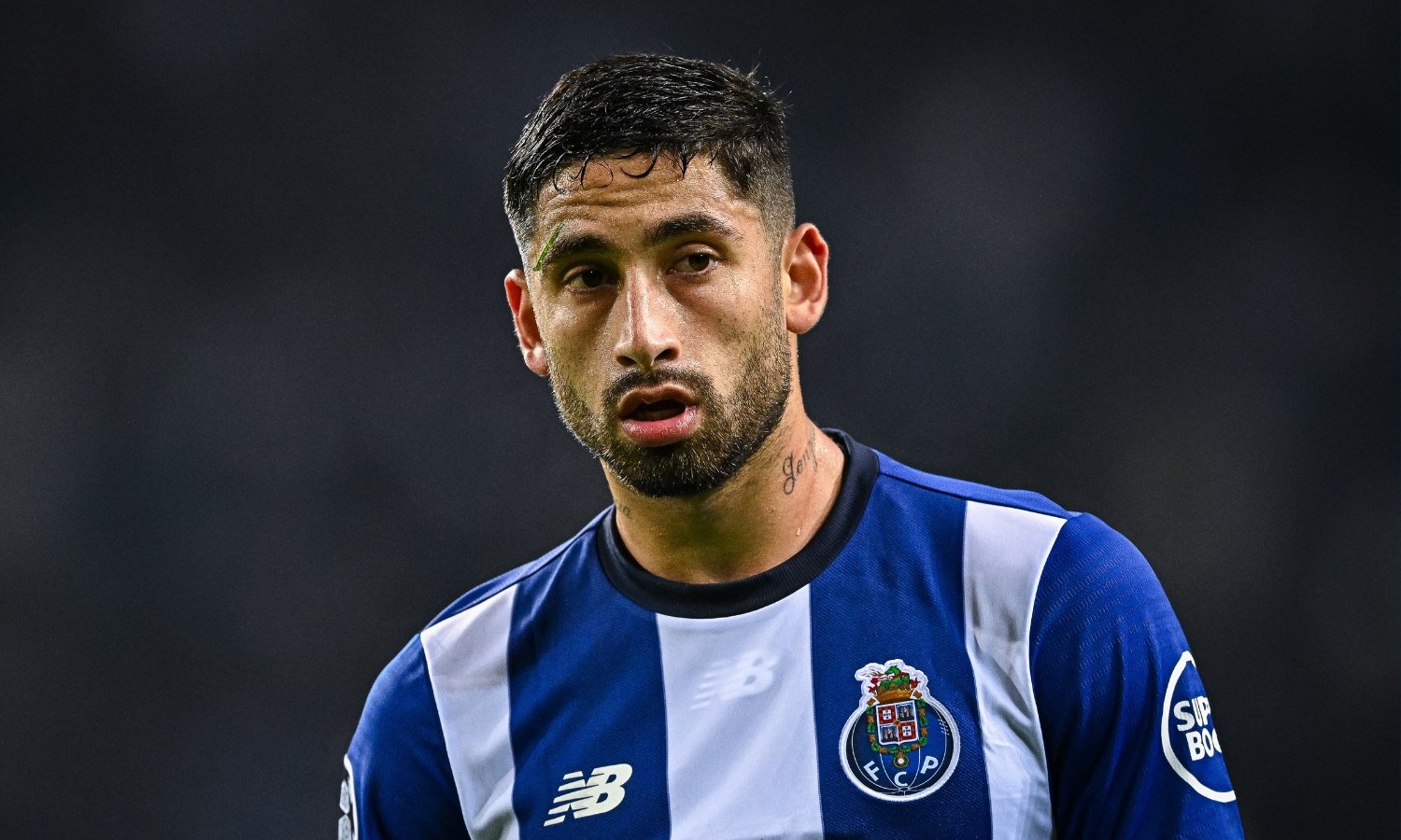 Alan Varela renovó con Porto