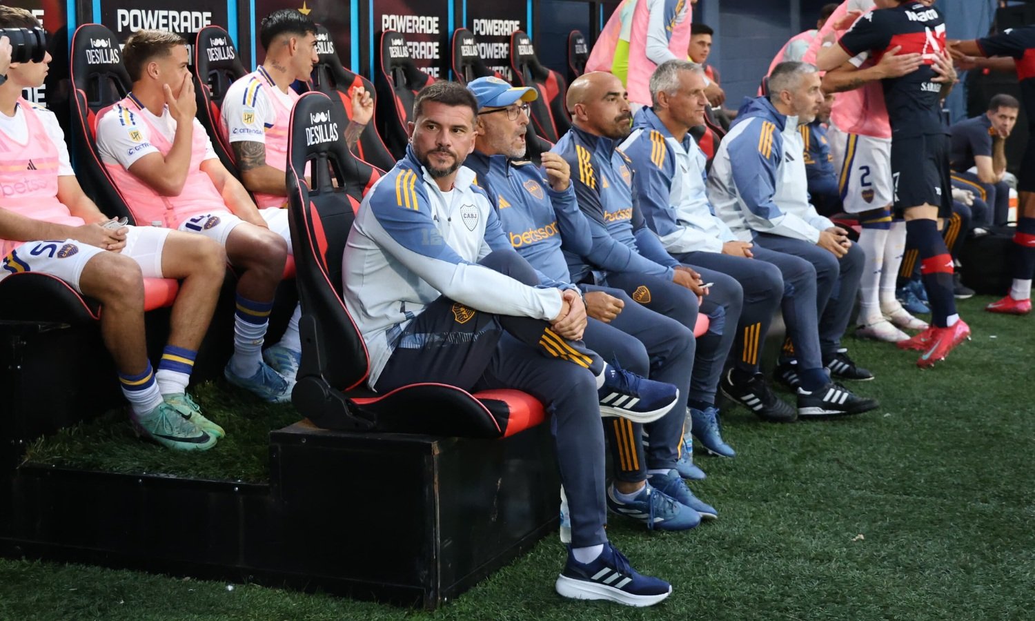 Banco suplentes Boca vs Tigre