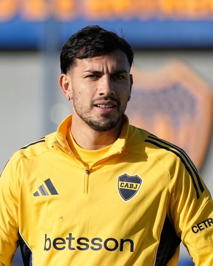 Leandro Paredes en el entrenamiento de Boca