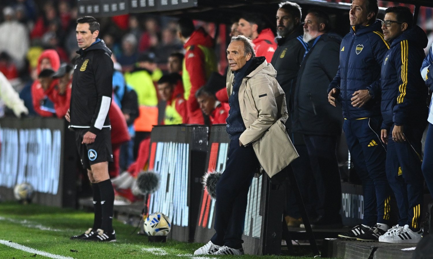 Russo, del “me hago cargo de todo”, al “llegó el momento de cambiar algunas cosas” Russo banco Boca vs Huracán Clausura 2025