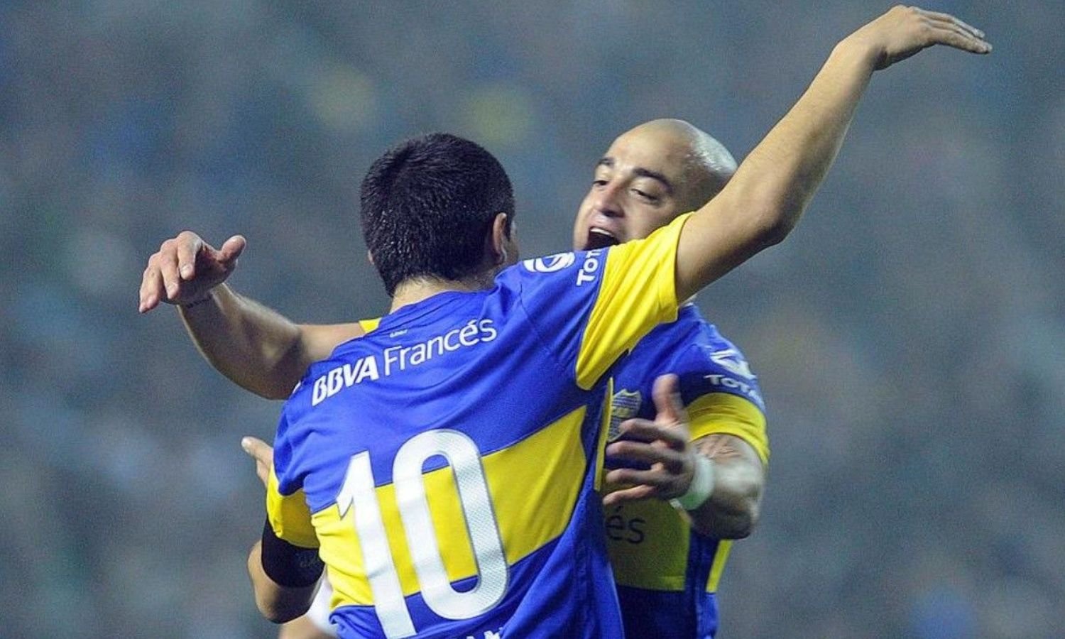 Santiago Silva y Juan Román Riquelme