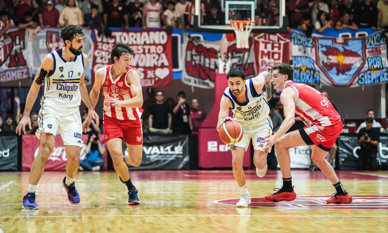 Boca cayó en Córdoba y habrá séptimo juego para definir al campeón de la Liga Nacional Santiago Scala