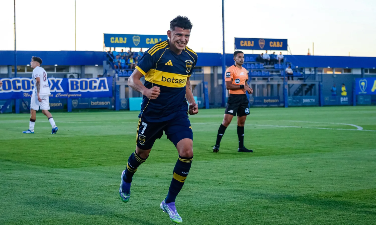 Leonel Flores reserva Boca vs Lanús