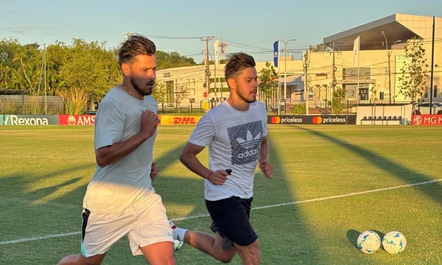 Ángel y Óscar Romero