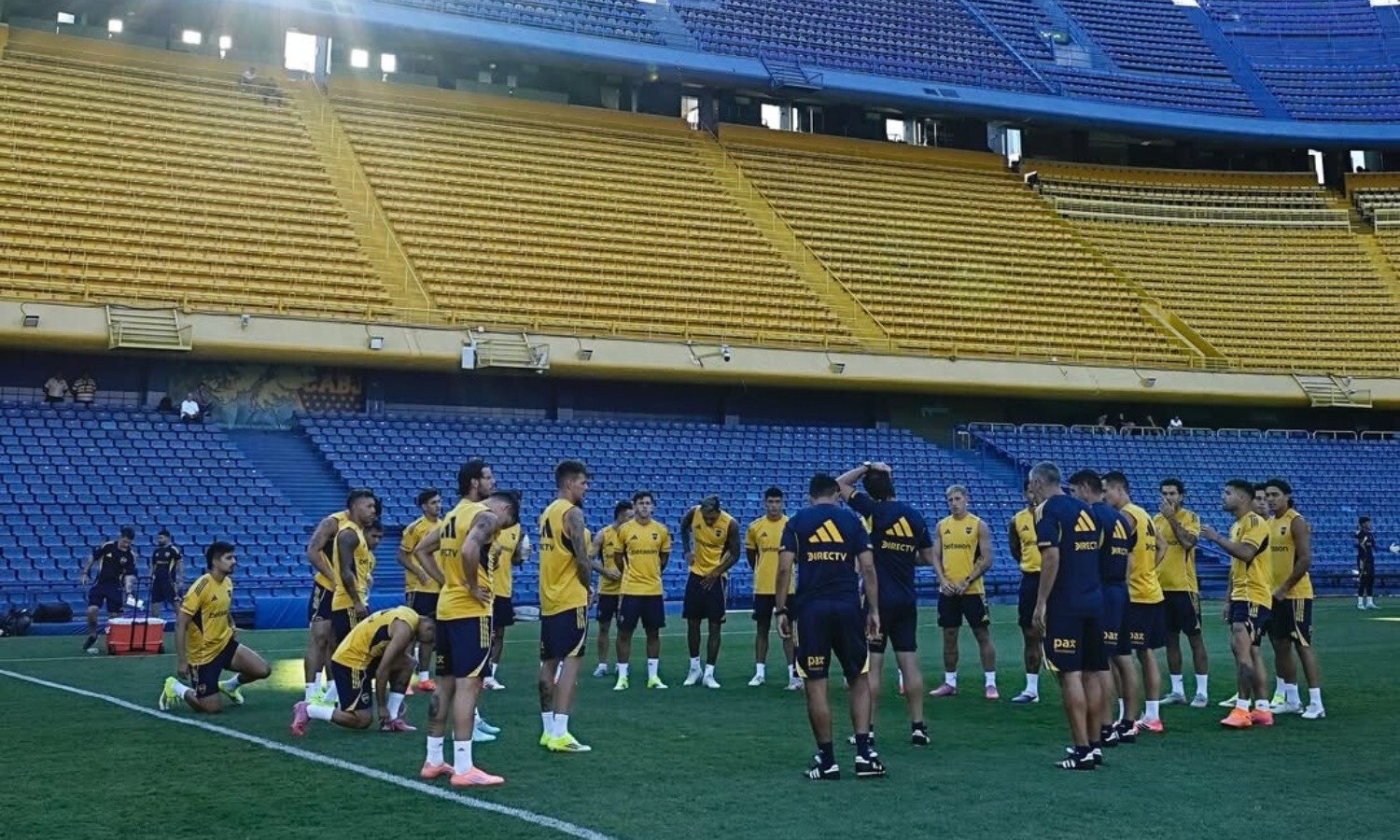 Entrenamiento Boca en La Bombonera