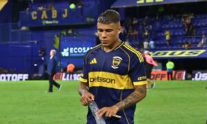 La bronca de Ayrton Costa con el arbitraje tras el empate de Boca y Racing Ayrton Costa