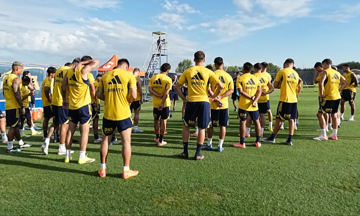 Jugadores entrenamiento Boca