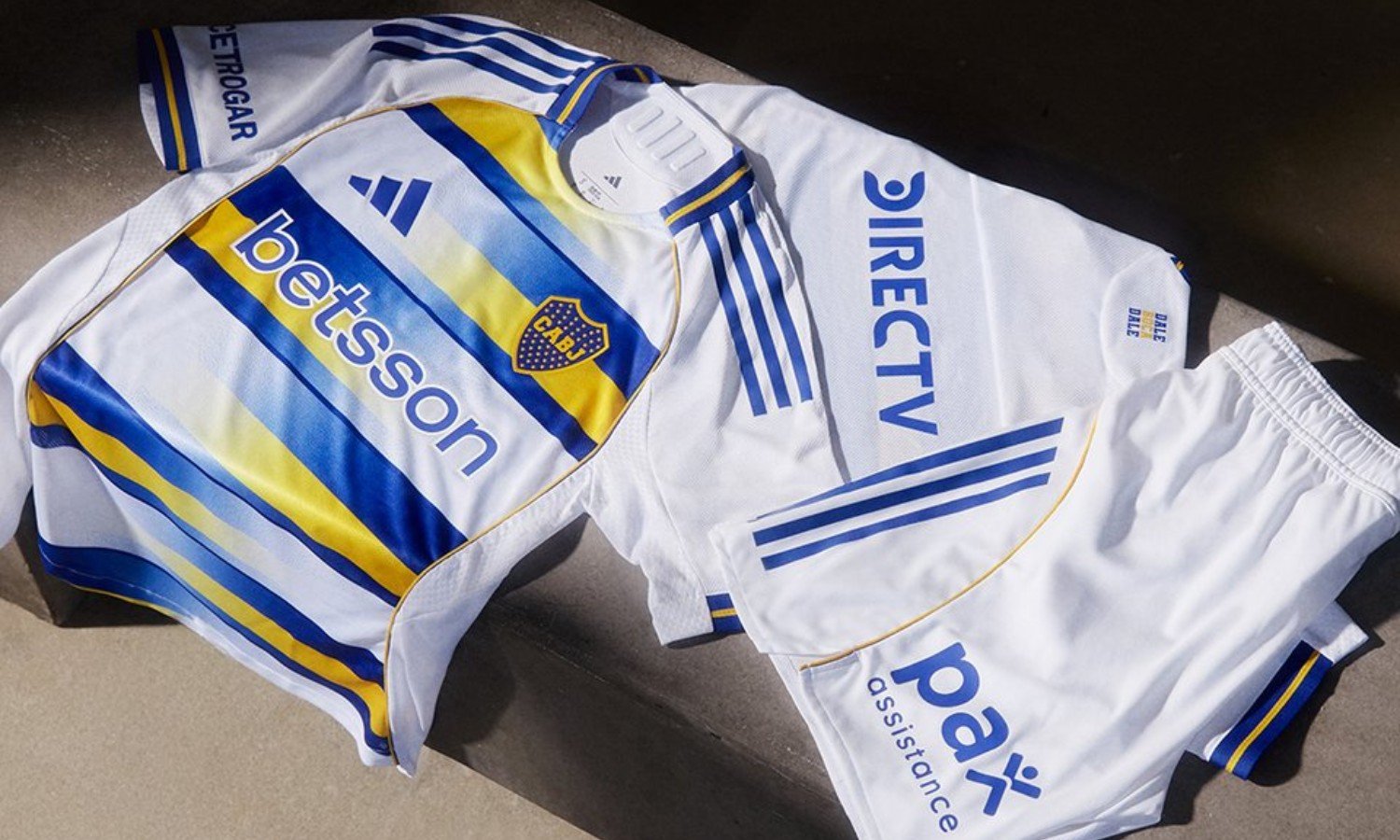 Kit completo Boca tercera 2526