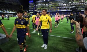 No se guardaron nada: Úbeda y Delgado fulminaron al árbitro en el empate de Boca Salida jugadores Úbeda vs Racing