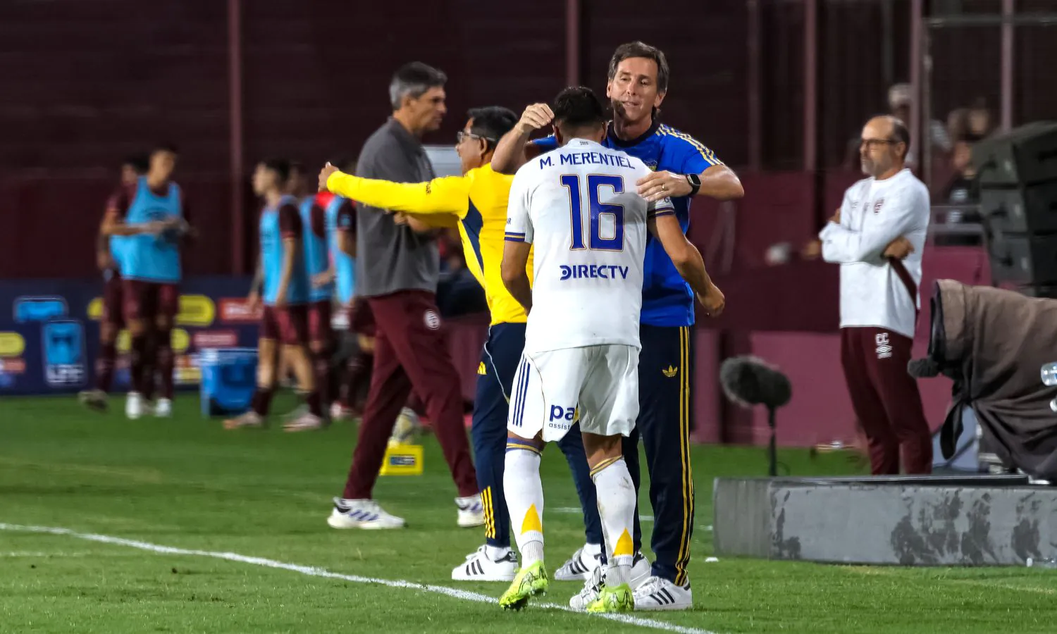 Abrazo Merentiel y Ubeda Boca vs Lanús Apertura 2026
