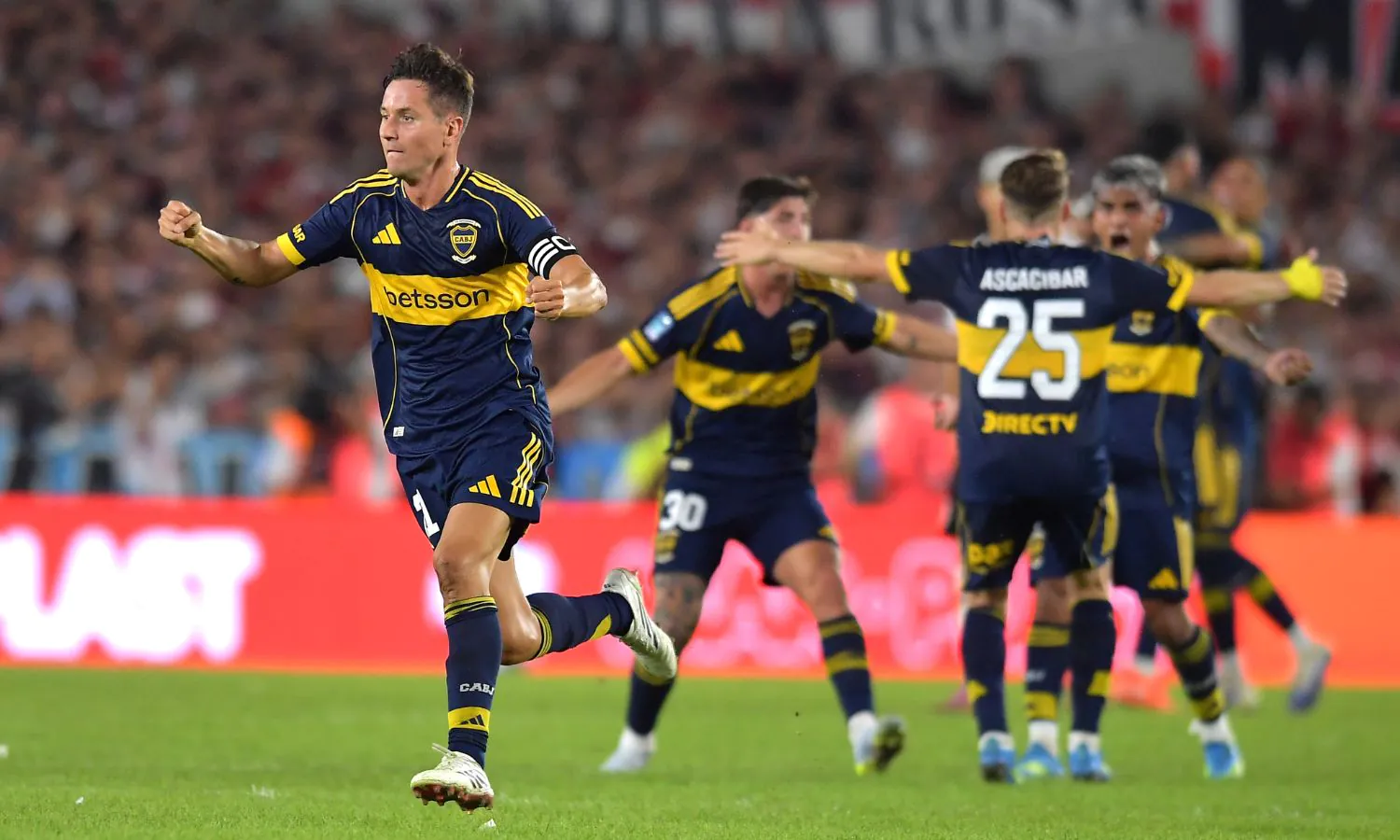 Ander Herrera festejo Boca Superclásico