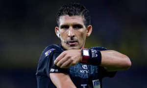 Atento Boca: se definió el árbitro para el clásico ante Independiente Andrés Merlos árbitro dirigiendo a Boca