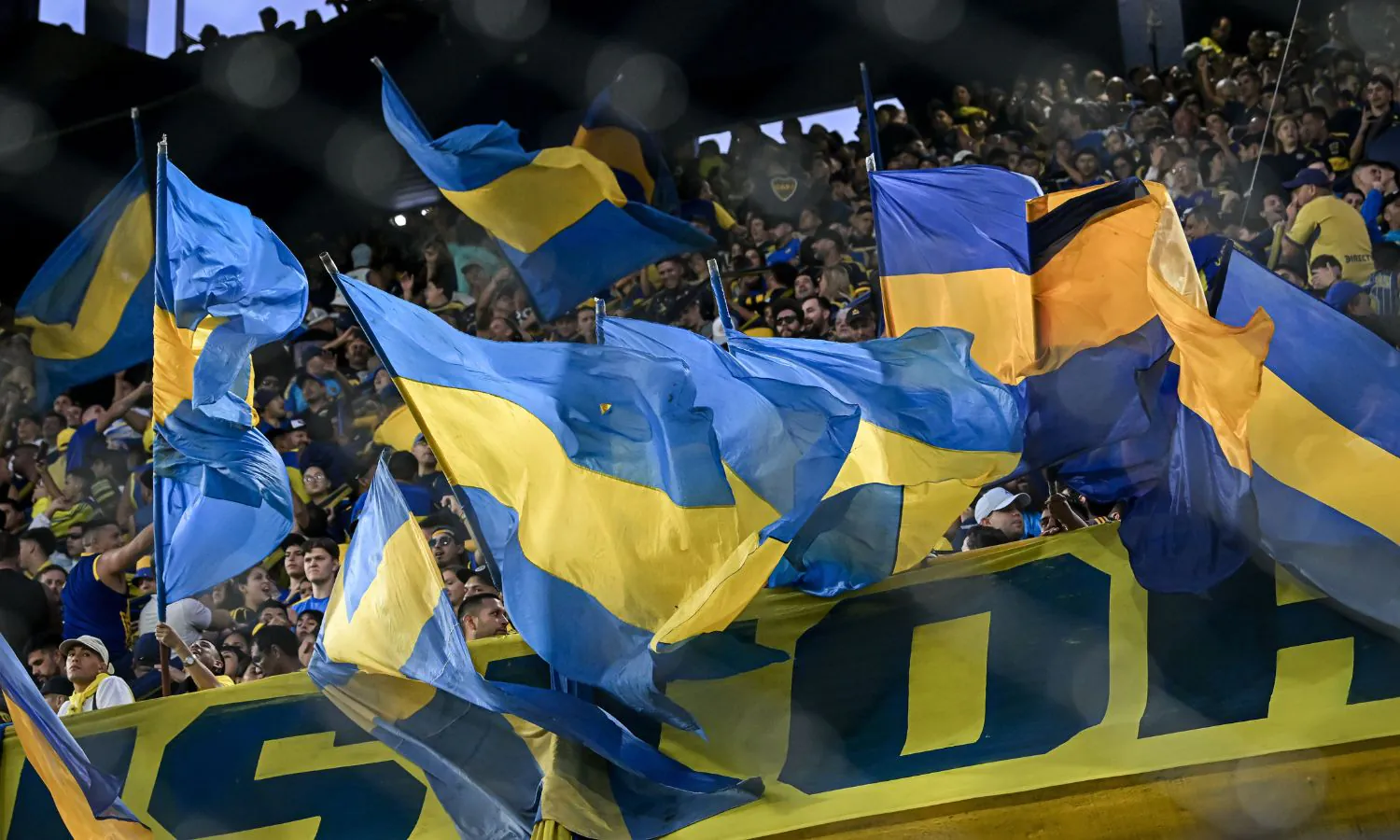 Banderas palo Boca Bombonera