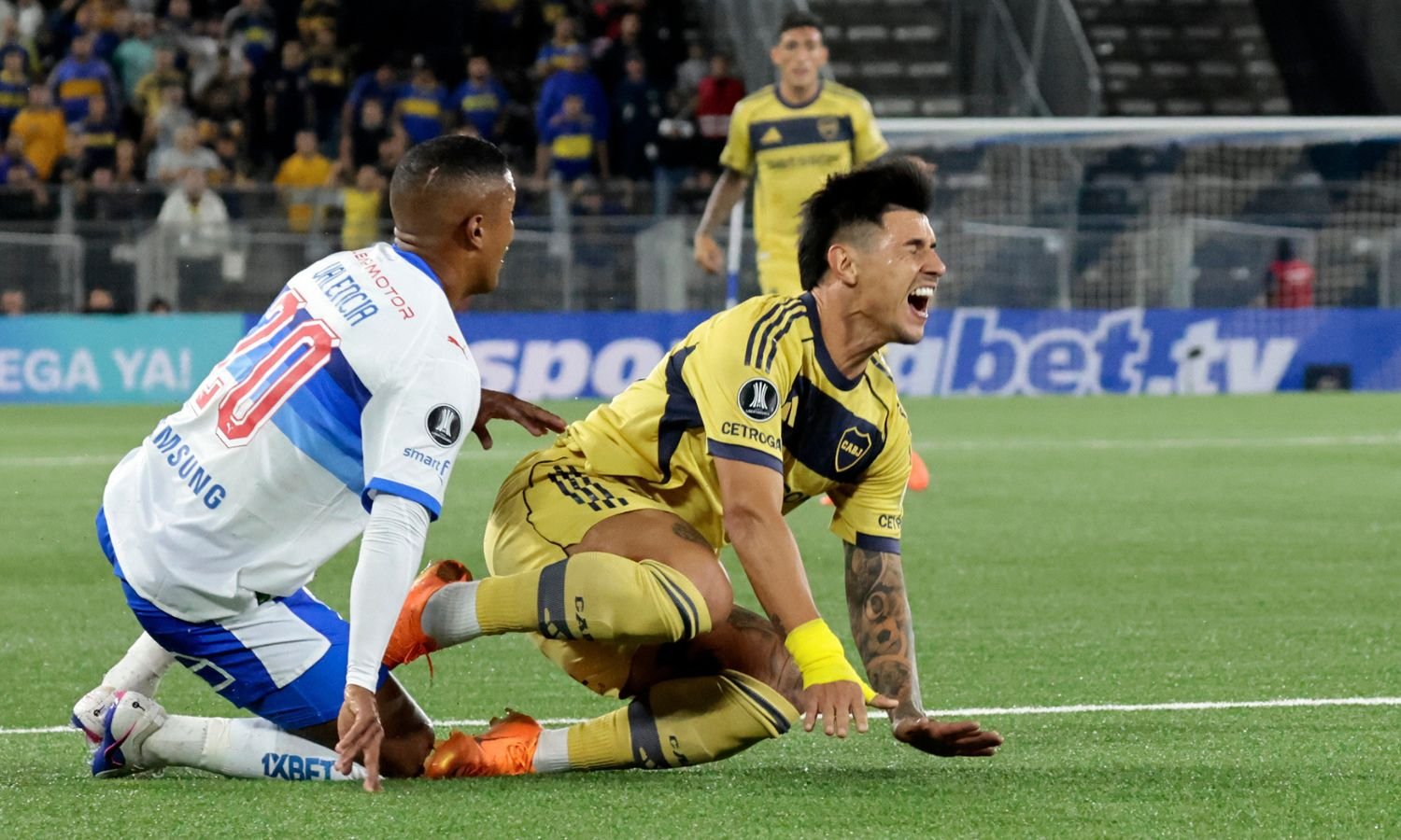 Bareiro golpe Boca vs Universidad Católica