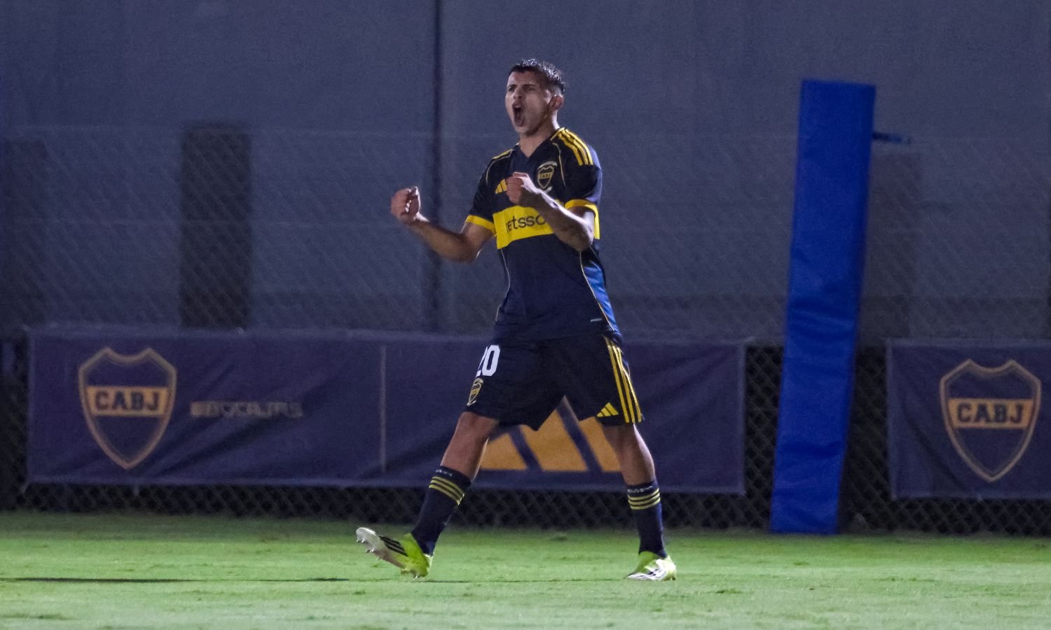 Festejo Leonel Flores reserva Boca vs Platense