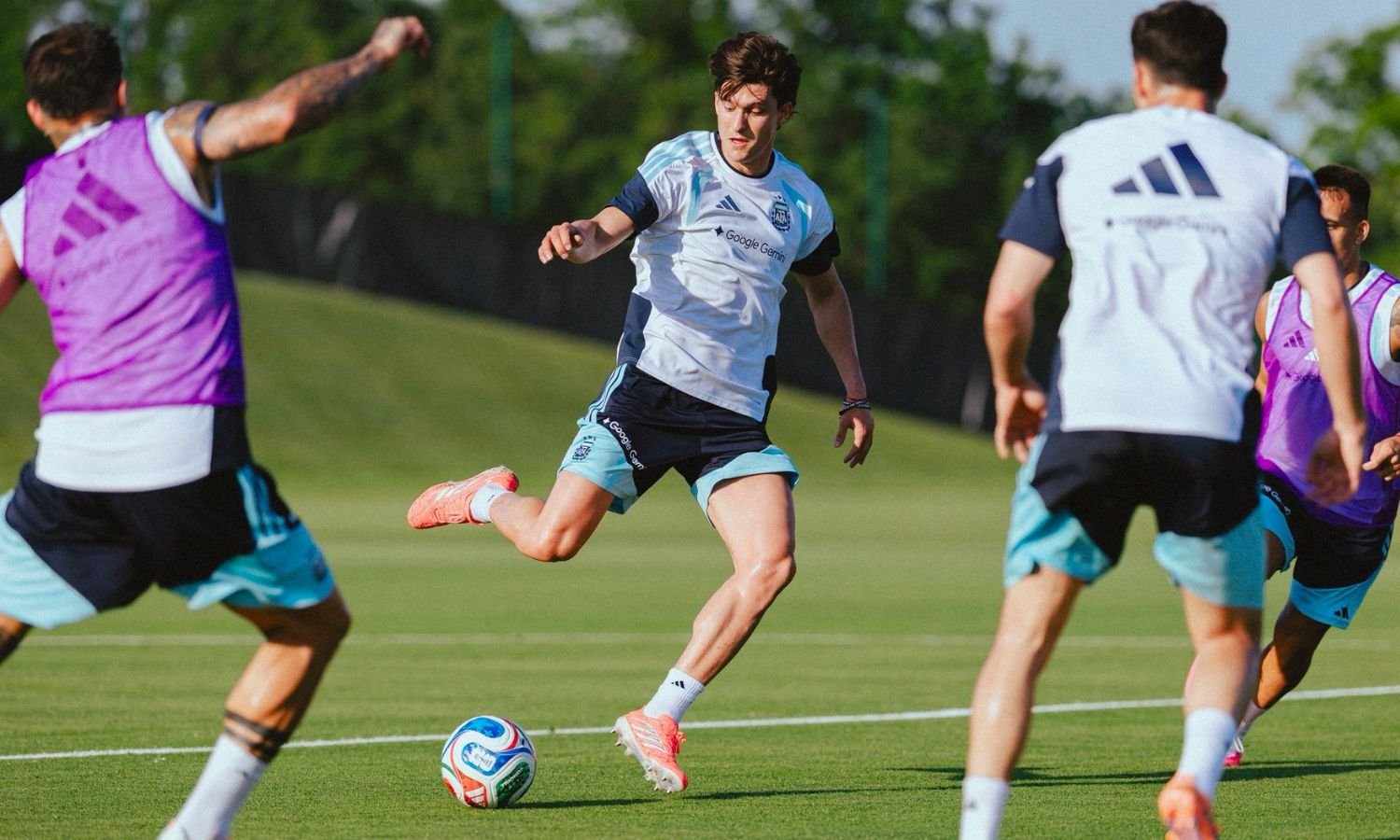 Leonardo Balerdi entrenamiento Selección Argentina 6626