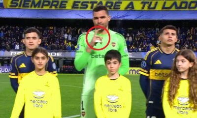 Gesto Álvaro Montero Boca
