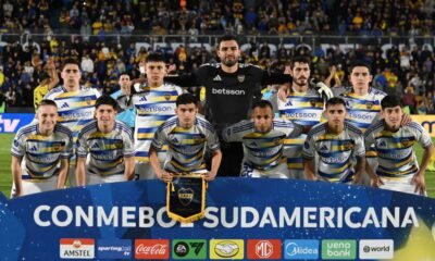 La formación inicial de Boca frente a Recoleta en Asunción.