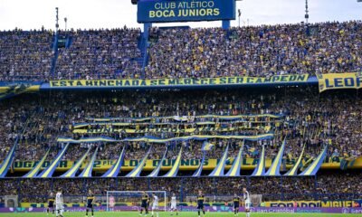 Hinchas Boca en La Bombonera