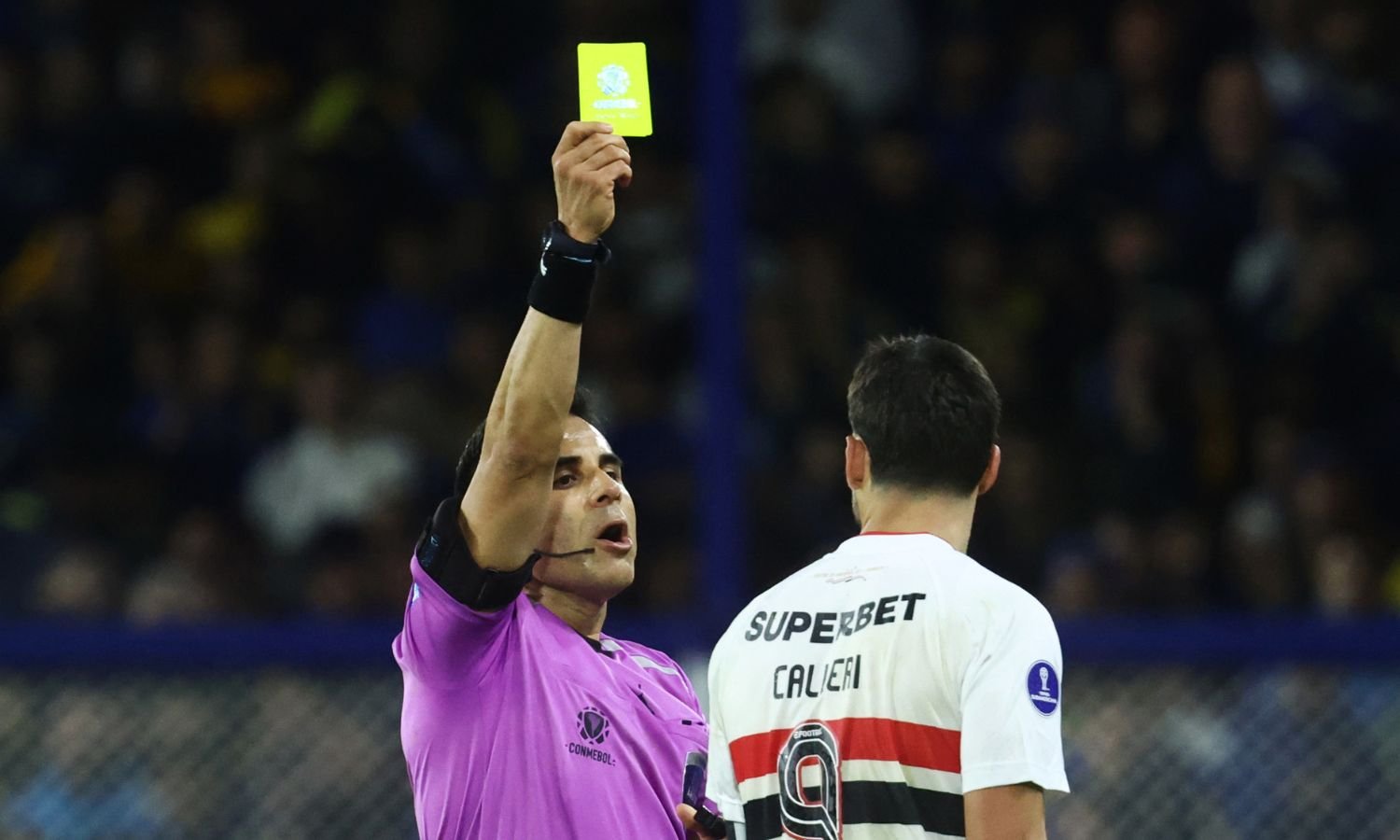 Calleri amonestado Boca vs San Pablo ida Sudamericana 2026