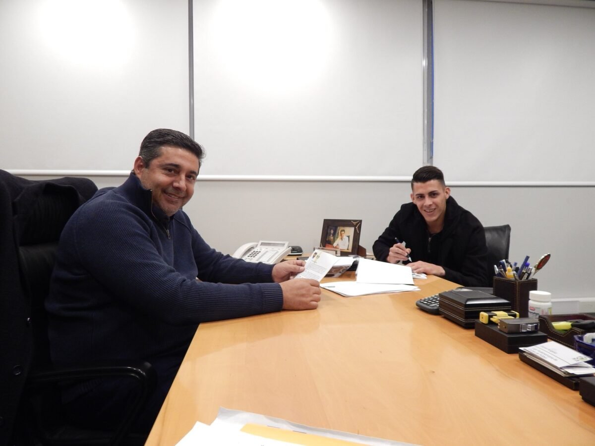 Cristian Pavón renovó con Boca hasta 2022