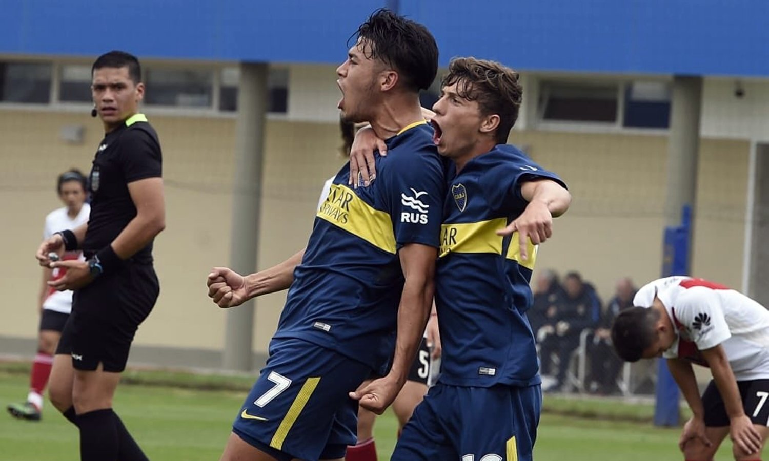 Tres victorias superclásicas