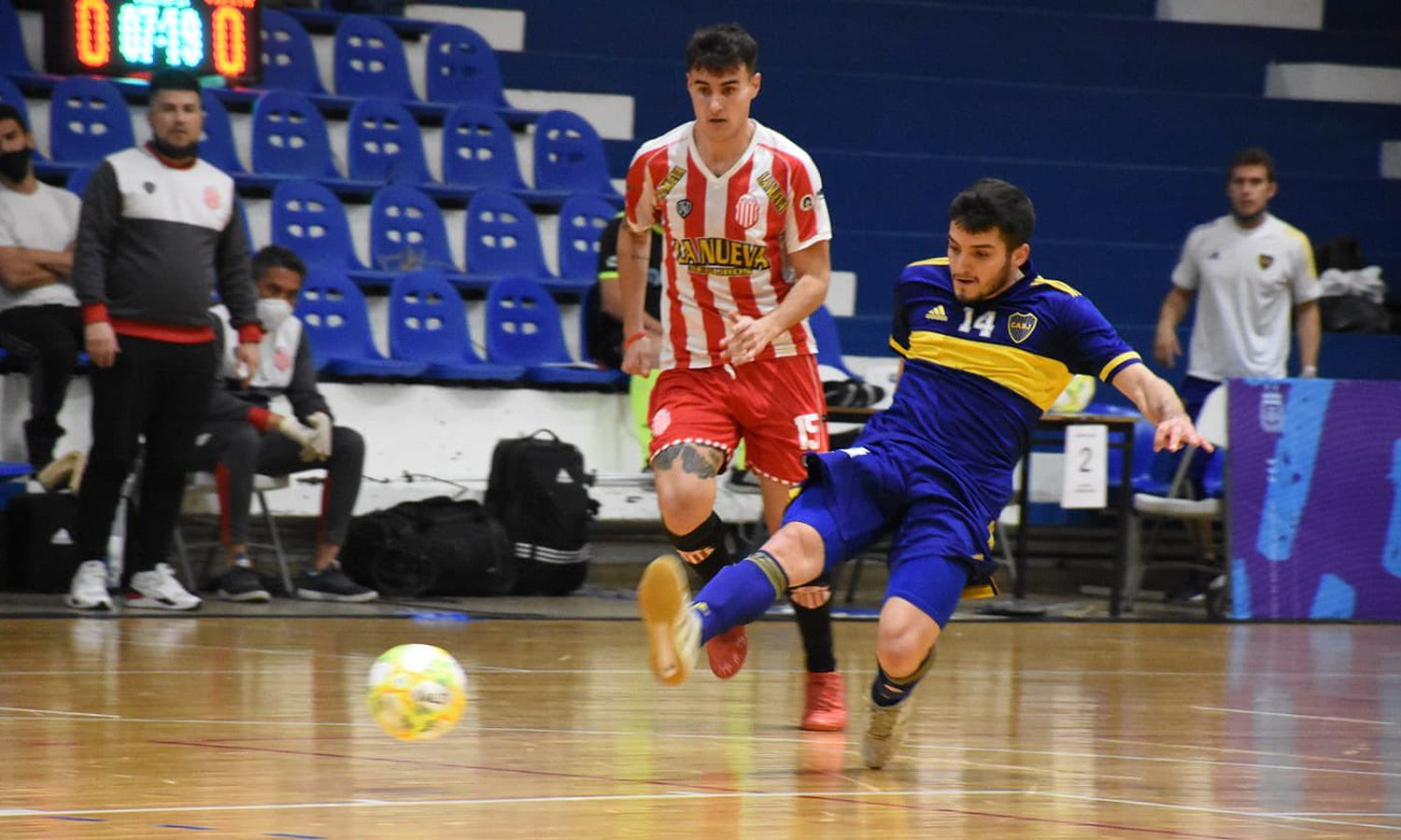 Victoria femenina, derrota masculina