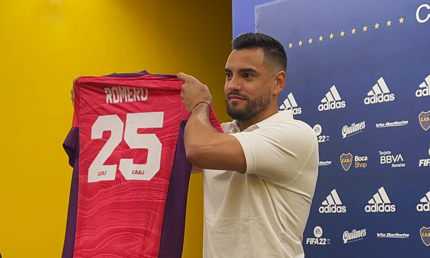 “Es el club más grande de la Argentina”: Romero fue presentado como jugador de Boca