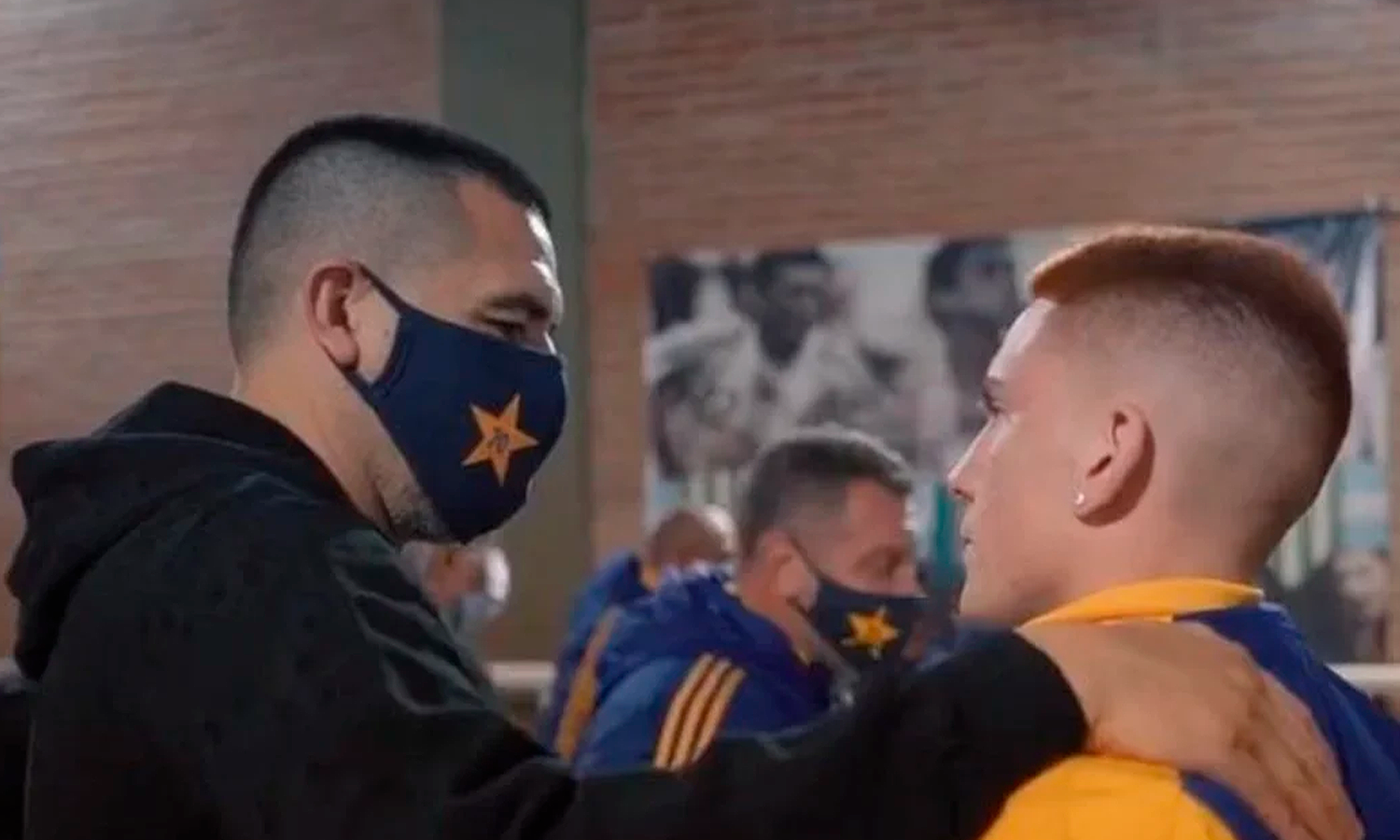 Juan Román Riquelme y Valentin Barco